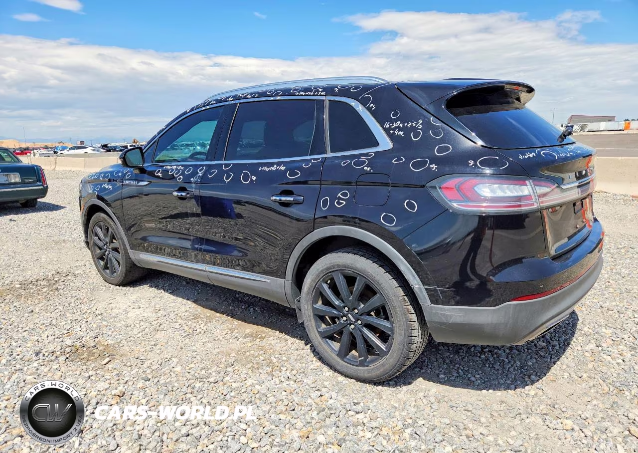 2020 Lincoln Nautilus Reserve VIN:2LMPJ8K9XLBL23531 - 2