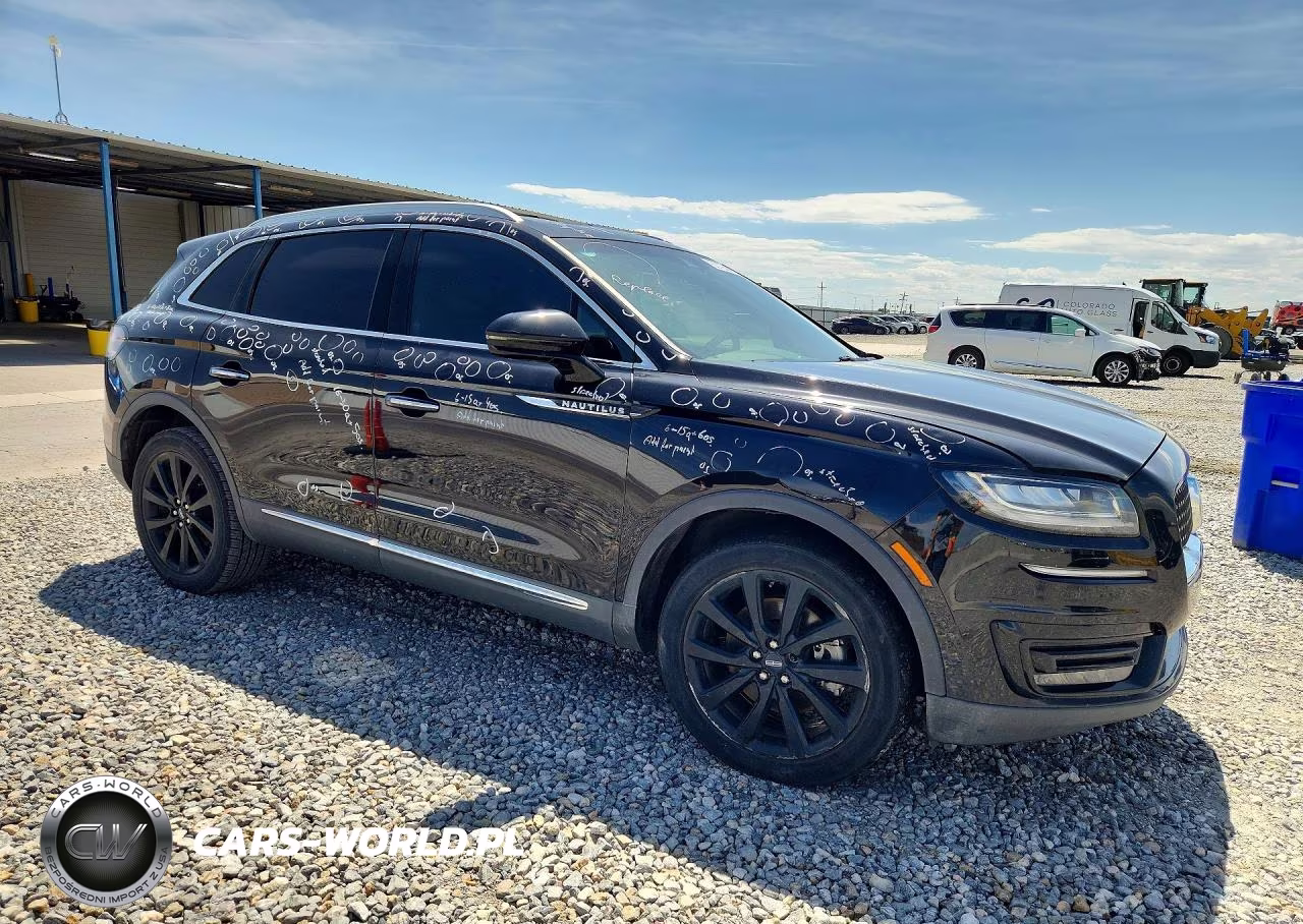 2020 Lincoln Nautilus Reserve VIN:2LMPJ8K9XLBL23531 - 4