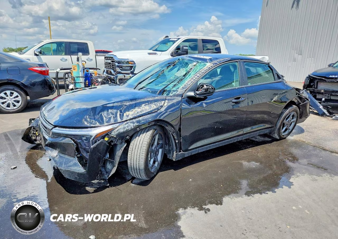 2026 Kia K4 Lxs VIN:3KPFT4DE5TE252420 - 1