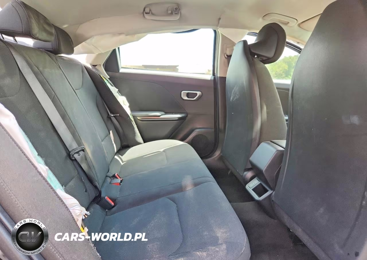 2026 Kia K4 Lxs VIN:3KPFT4DE5TE252420 - 10