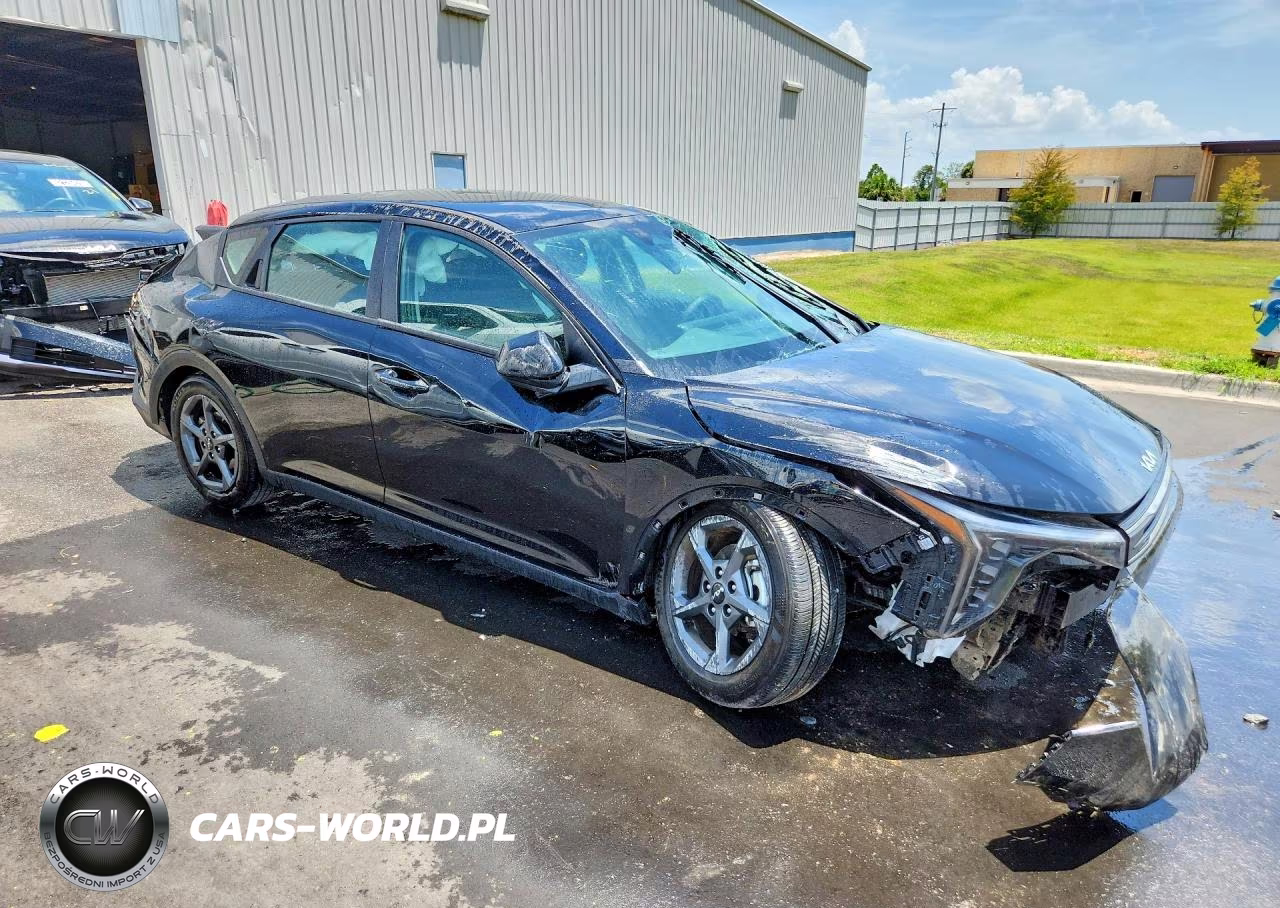 2026 Kia K4 Lxs VIN:3KPFT4DE5TE252420 - 4