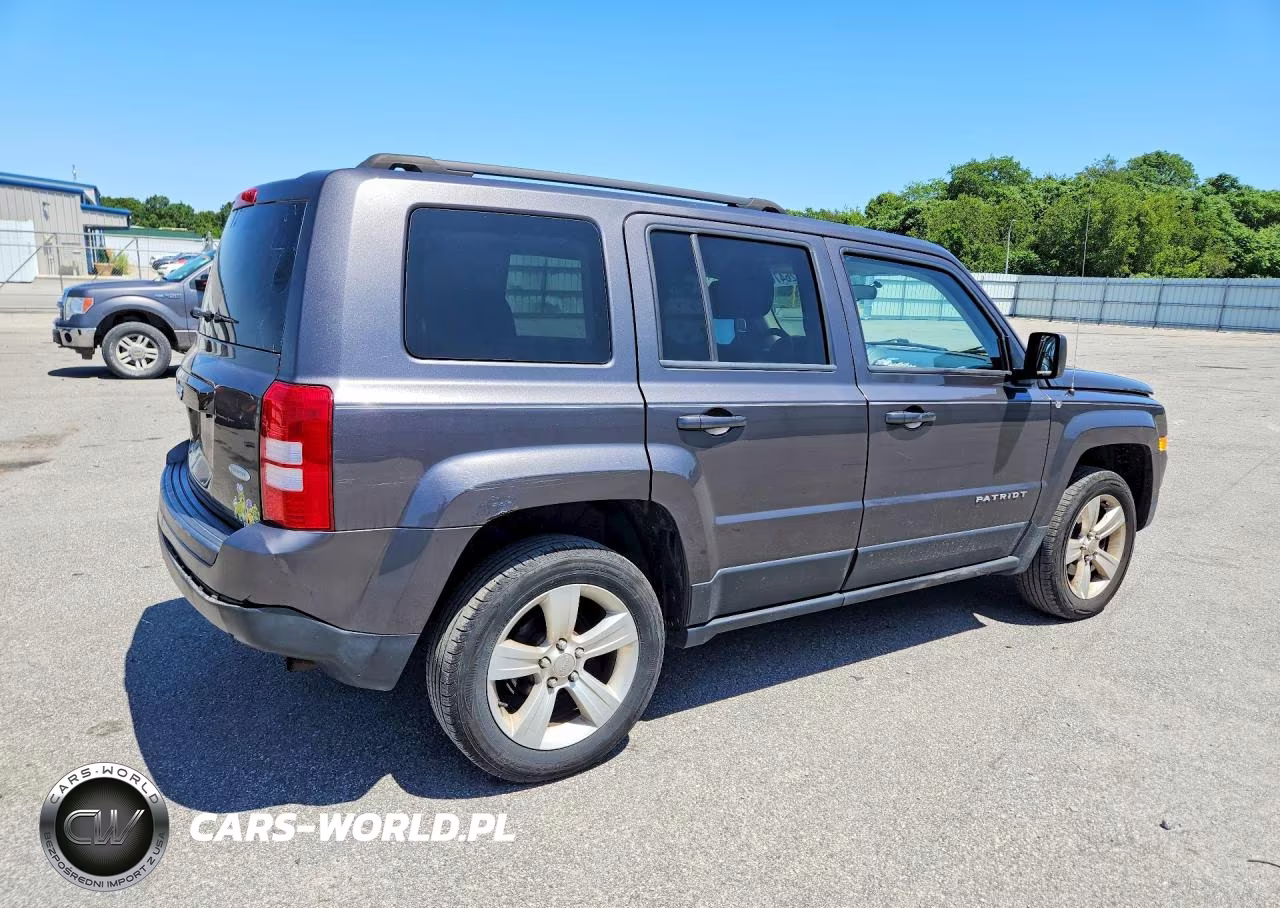 2014 Jeep Patriot Latitude VIN:1C4NJRFB9ED760489 - 3