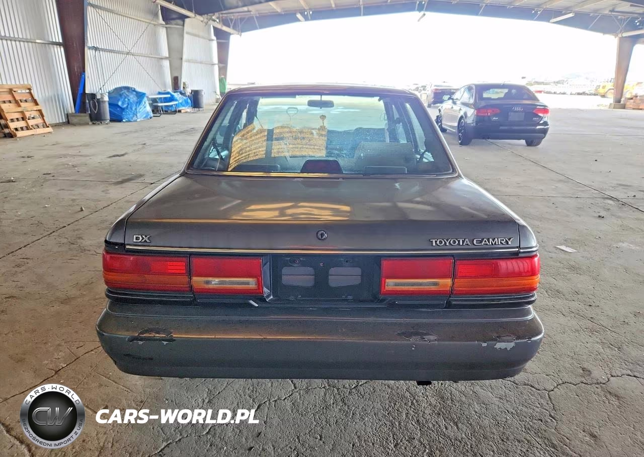 1991 Toyota Camry Deluxe VIN:JT2SV21E1M3446218 - 6