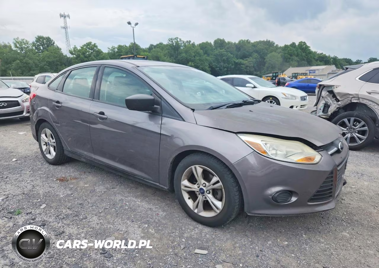 2014 Ford Focus Se VIN:1FADP3F25EL248702 - 4