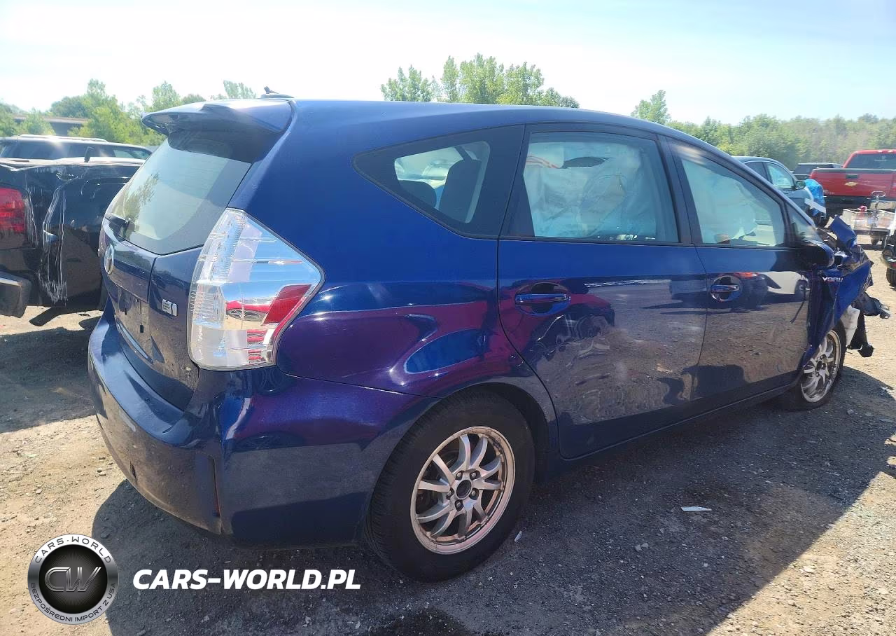 2012 Toyota Prius V Three VIN:JTDZN3EU1C3139045 - 3