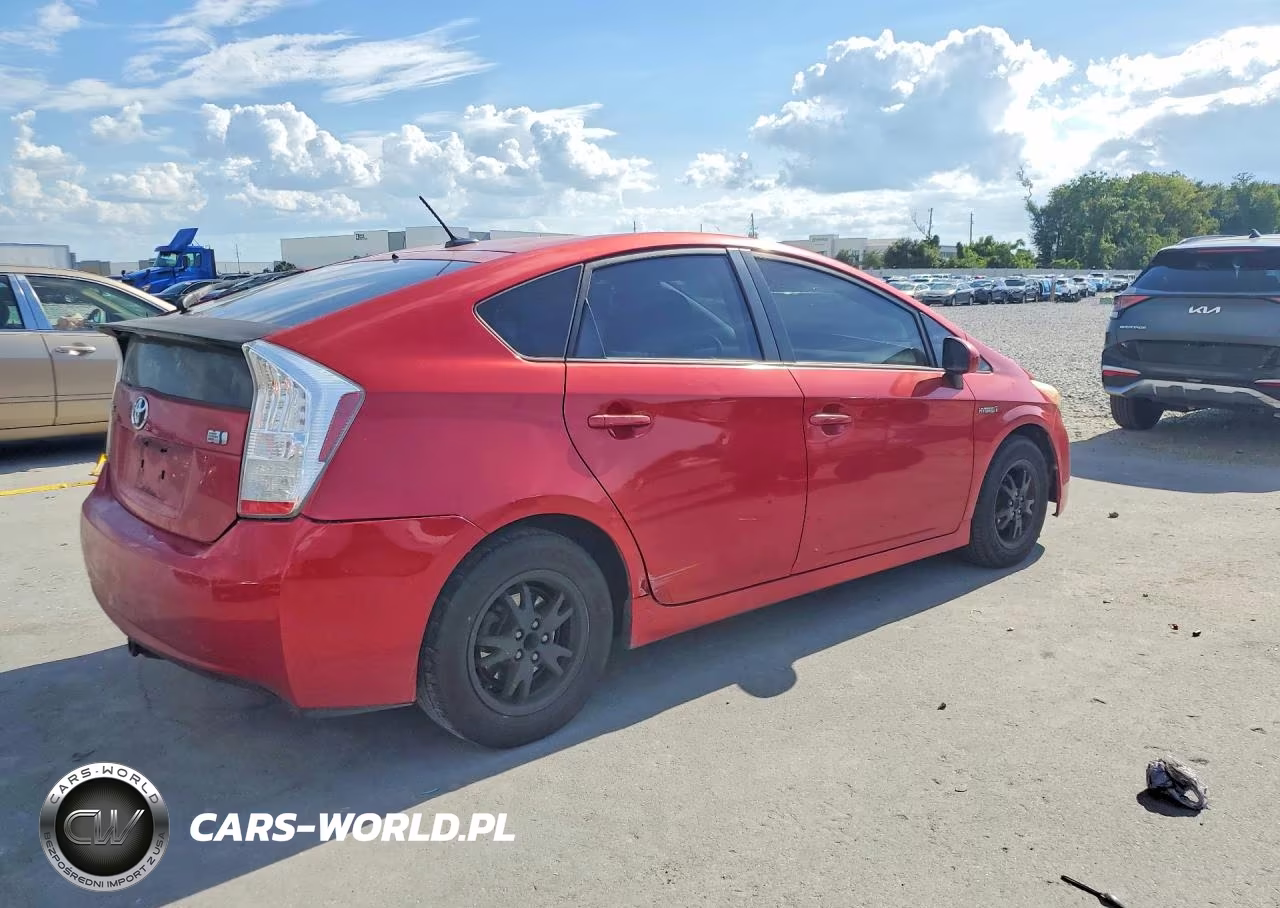 2011 Toyota Prius Two VIN:JTDKN3DU7B1471245 - 3