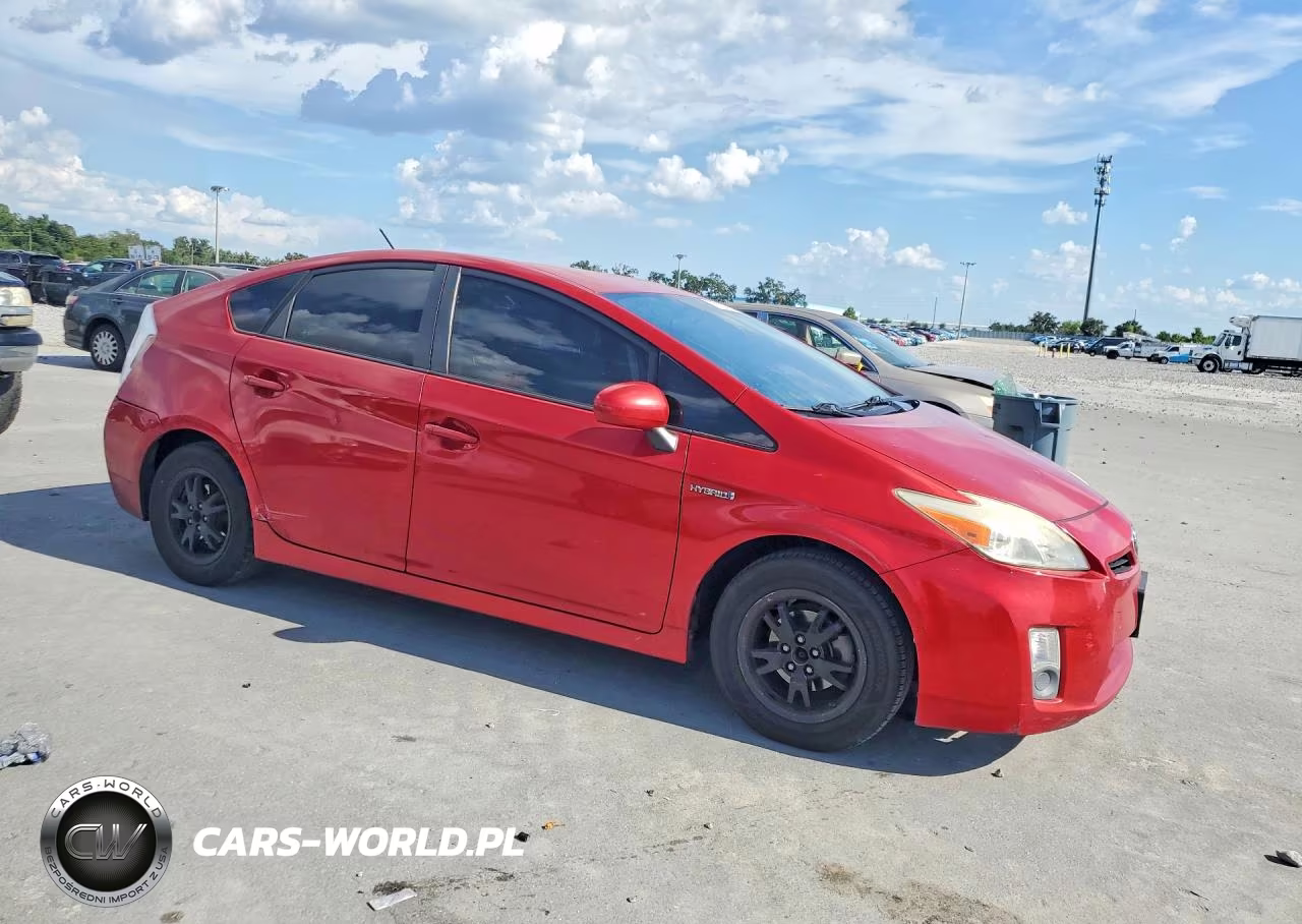 2011 Toyota Prius Two VIN:JTDKN3DU7B1471245 - 4