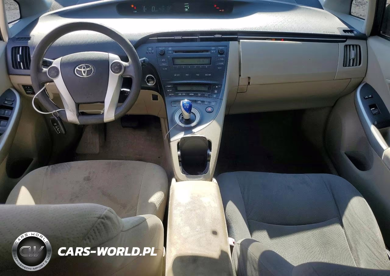 2011 Toyota Prius Two VIN:JTDKN3DU7B1471245 - 8