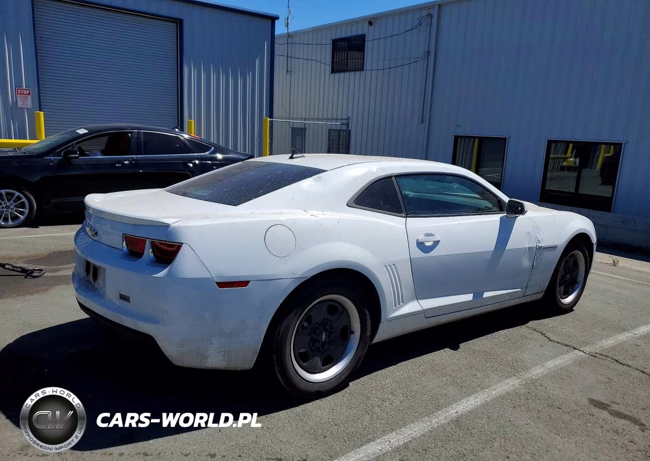 2013 Chevrolet Camaro Ls VIN:2G1FE1E30D9181528 - 3