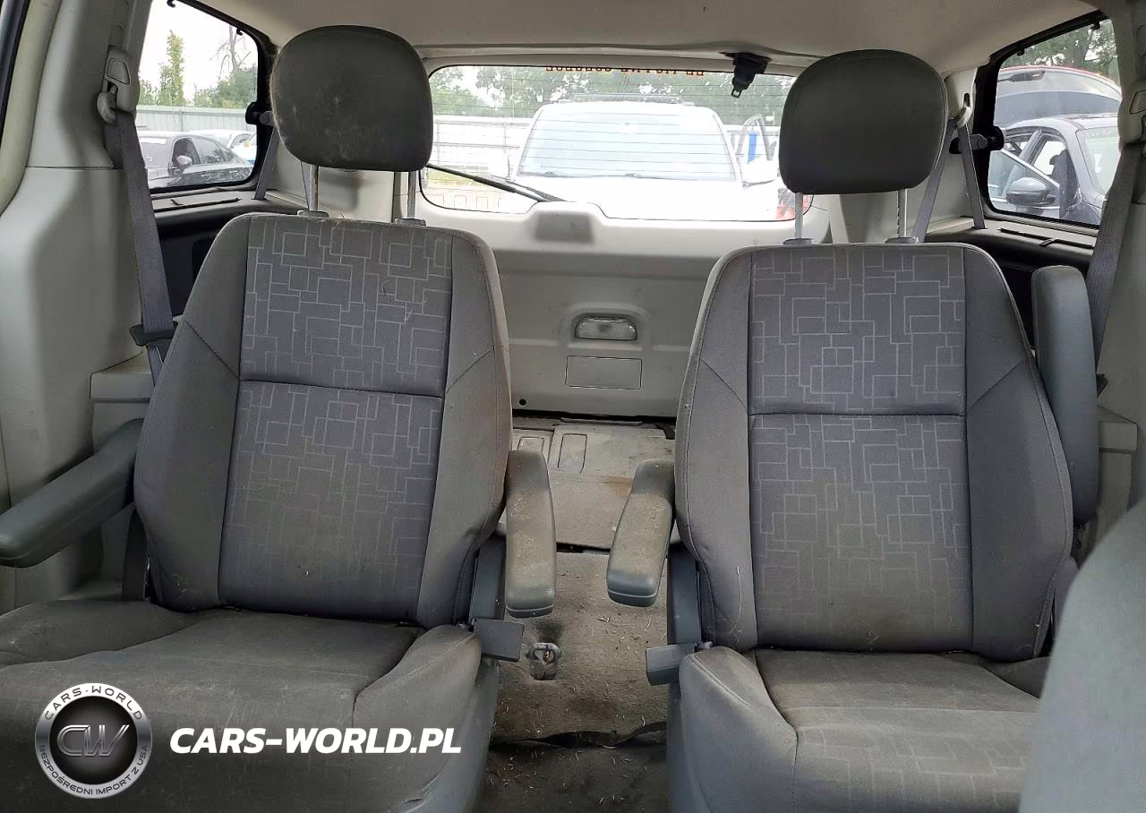 2009 Volkswagen Routan Se VIN:2V8HW34169R586054 - 10