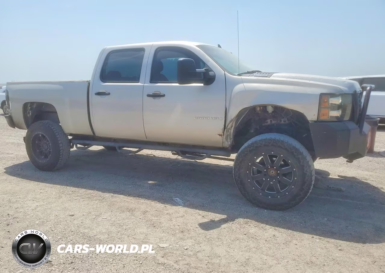 2008 Chevrolet Silverado 2500Hd Work Truck VIN:1GCHK23638F193374 - 4