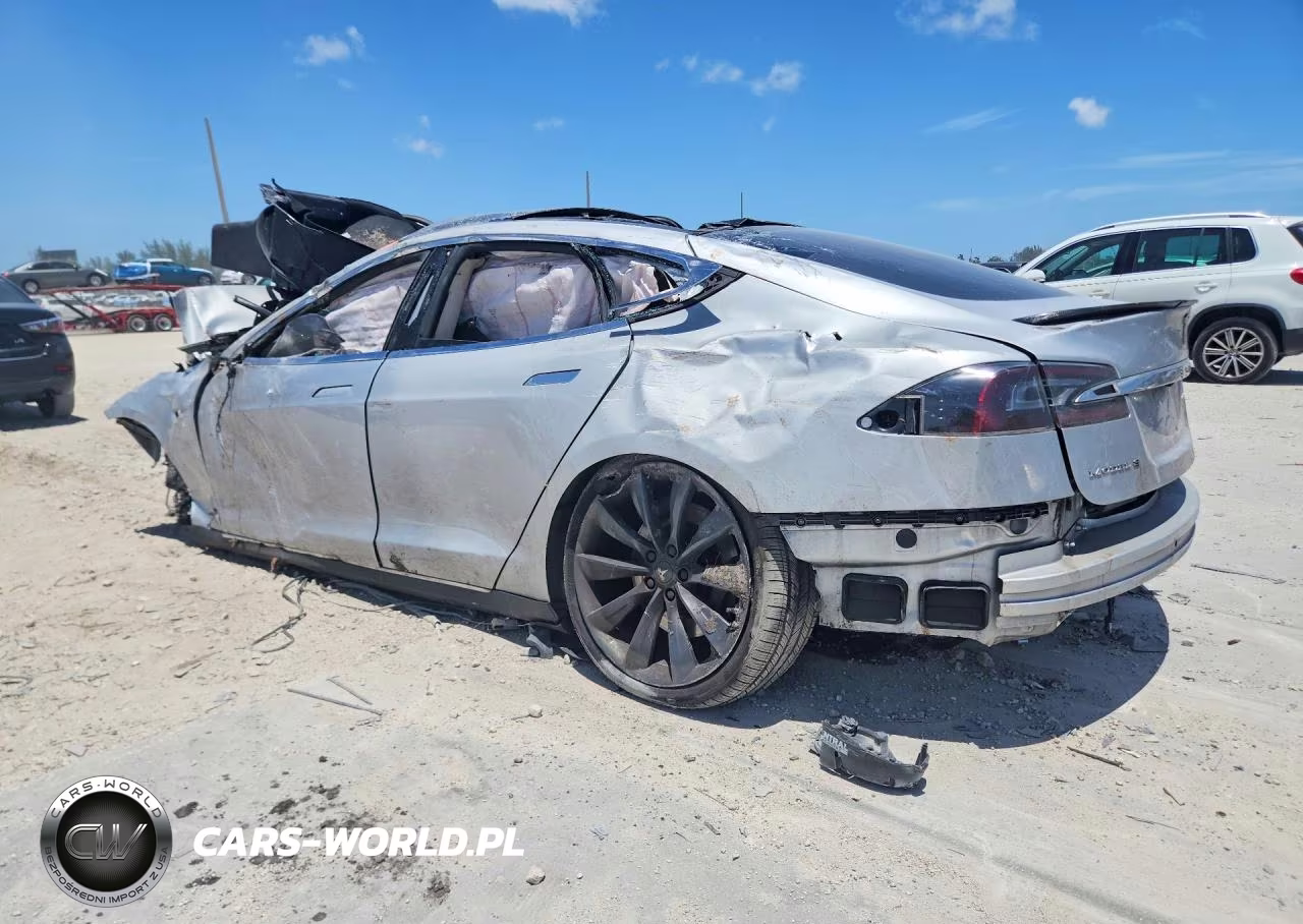 2013 Tesla Model S VIN:5YJSA1DP8DFP17062 - 2