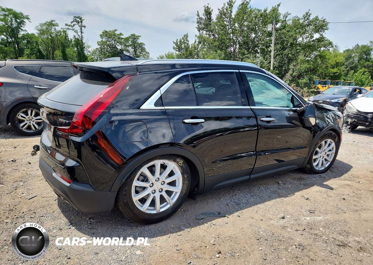 2022 Cadillac Xt4 Luxury VIN:1GYFZBR42NF159019 - 3
