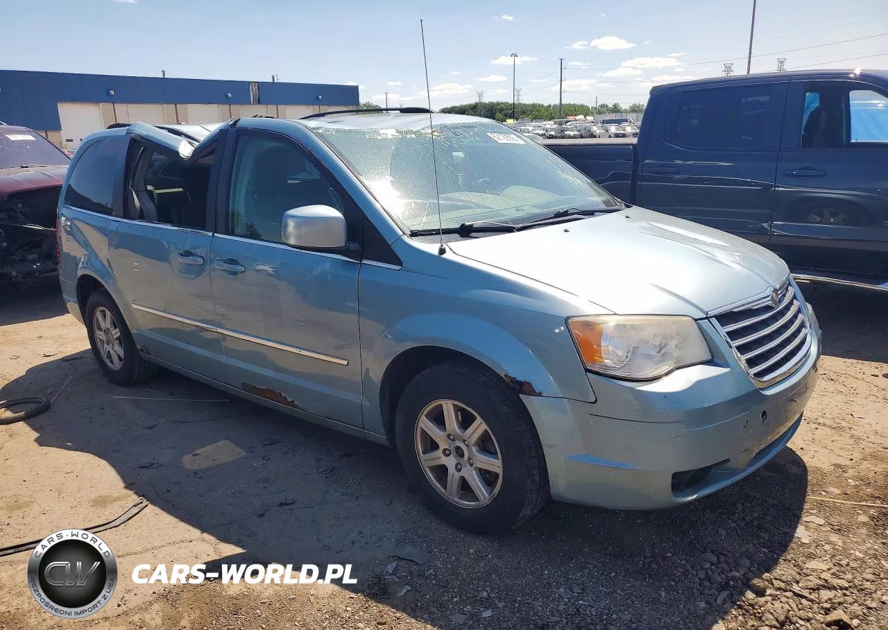 2010 Chrysler Town & Country Touring VIN:2A4RR5D1XAR266060 - 4