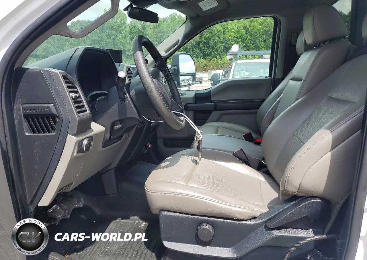 2020 Ford F550 Super Duty VIN:1FDUF5HT5LDA06851 - 7