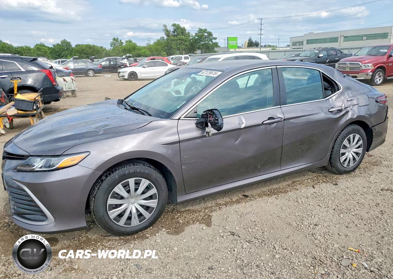 2023 Toyota Camry Le