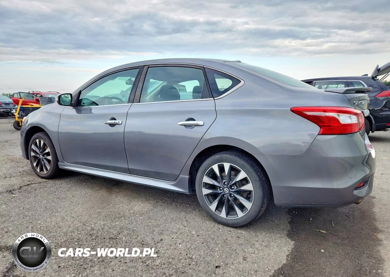 2017 Nissan Sentra Sr VIN:3N1AB7AP5HY329042 - 2