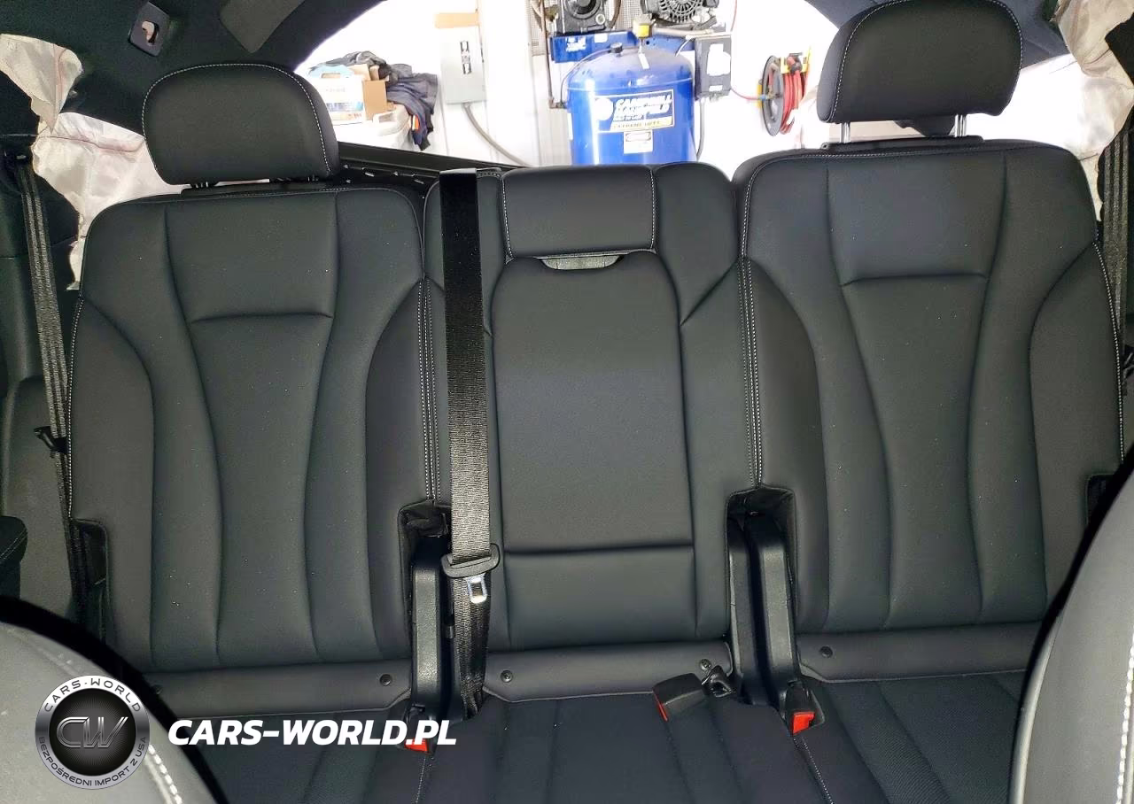 2025 Audi Q7 Premium Plus VIN:WA1LVBF75SD030339 - 10