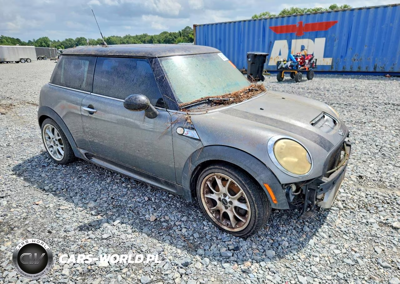 2010 Mini Cooper S VIN:WMWMF7C56ATX42433 - 4