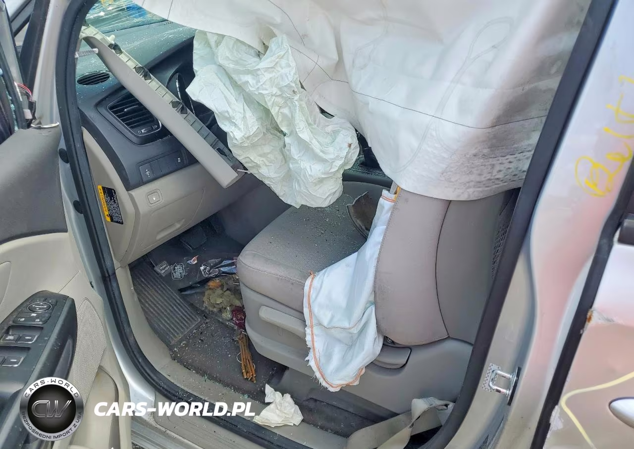 2016 Kia Sedona L VIN:KNDMA5C1XG6102221 - 9
