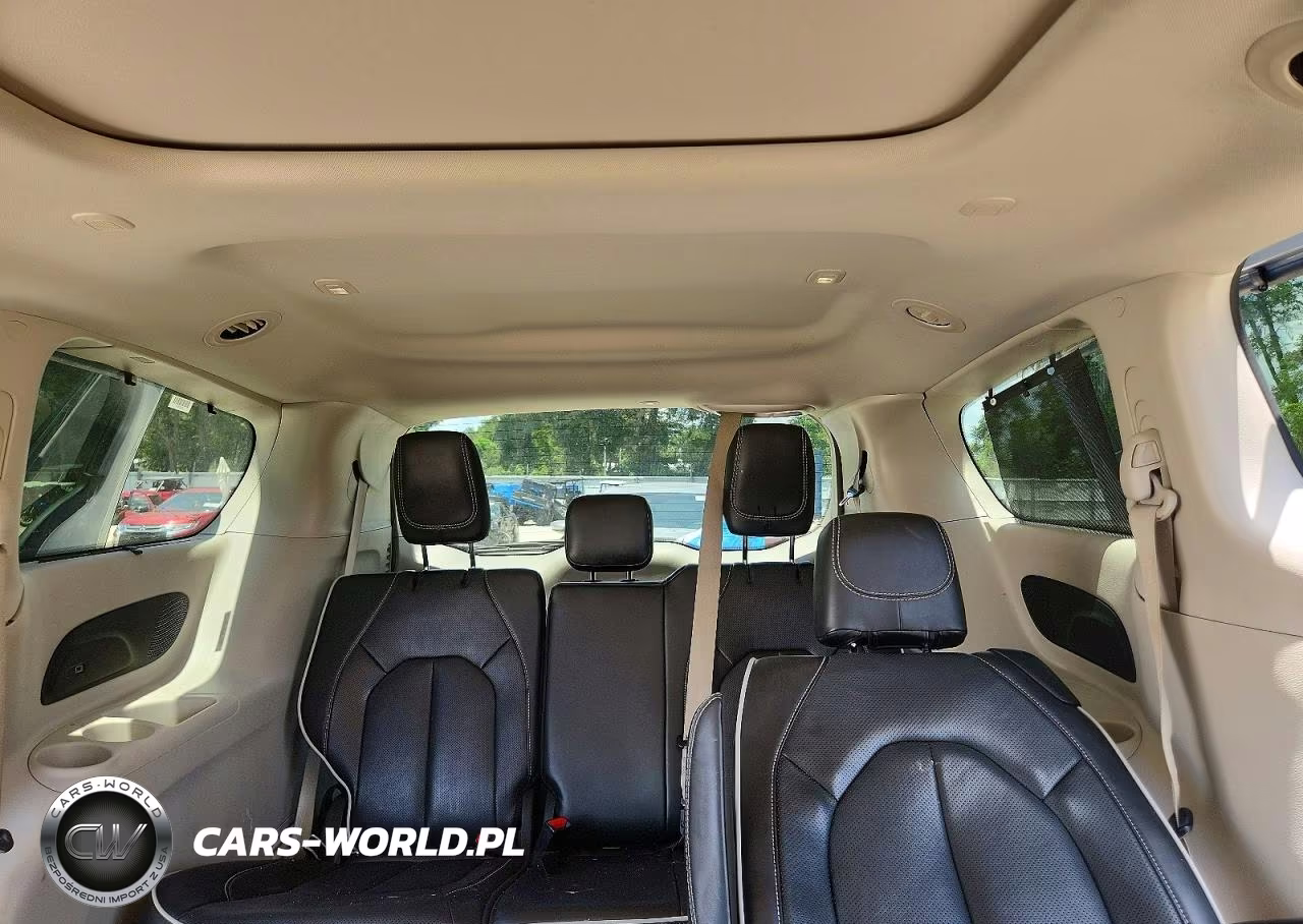 2024 Chrysler Pacifica Limited VIN:2C4RC1GG9RR128165 - 10