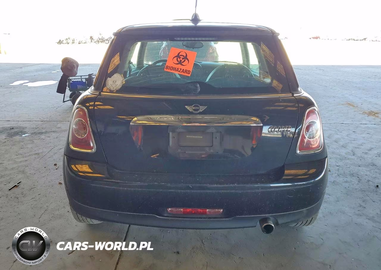 2011 Mini Cooper VIN:WMWSU3C5XBT092979 - 6
