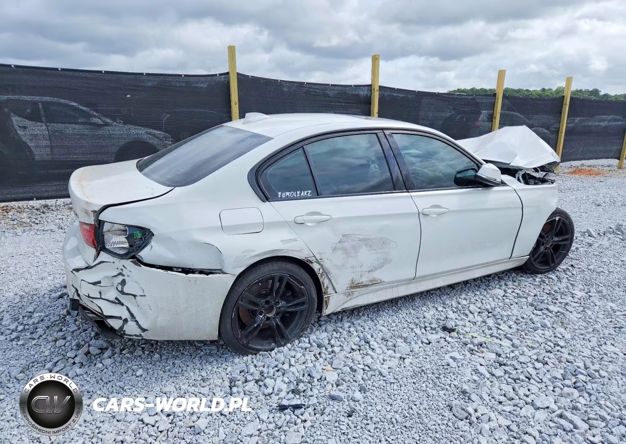 2015 BMW 335 Xi VIN:WBA3B9C53FF588790 - 3