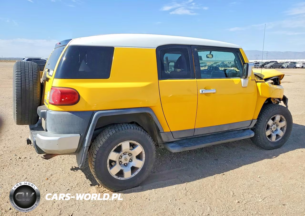 2007 Toyota Fj Cruiser VIN:JTEBU11F270069753 - 3