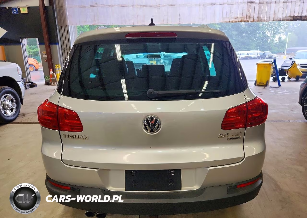 2012 Volkswagen Tiguan S VIN:WVGBV7AX1CW527346 - 6