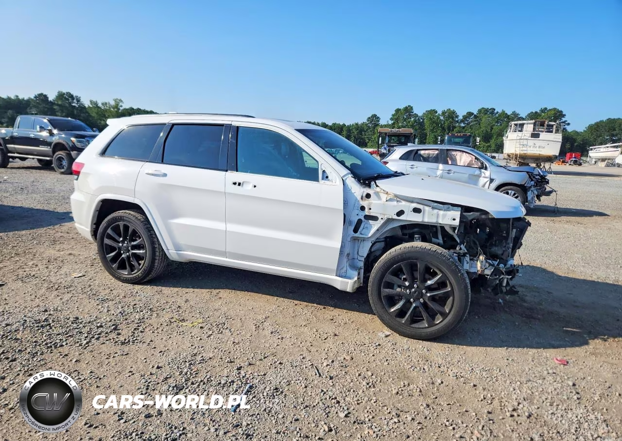 2019 Jeep Grand Cherokee Laredo VIN:1C4RJFAG4KC702388 - 4