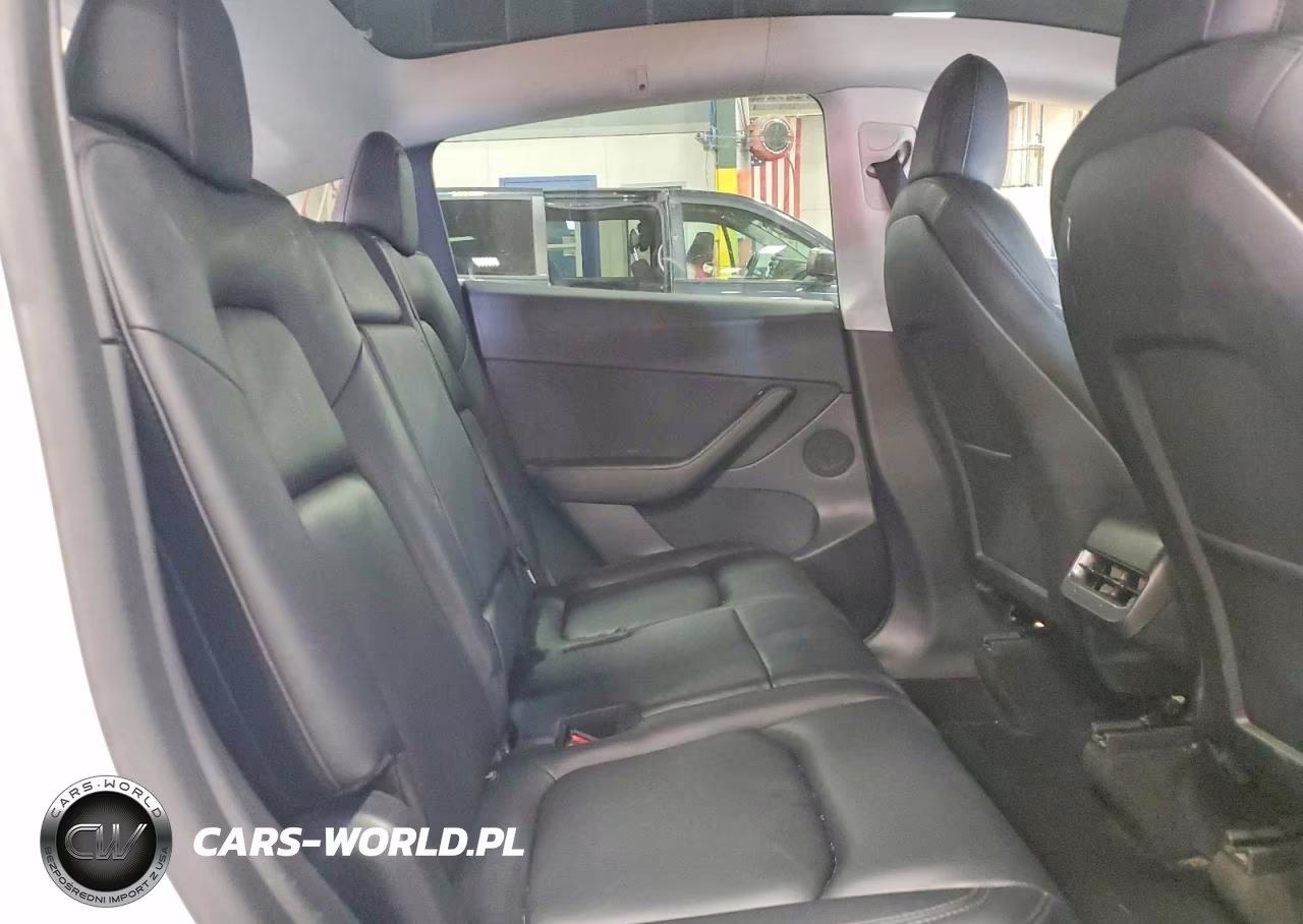 2022 Tesla Model Y VIN:7SAYGAEE0NF516511 - 11