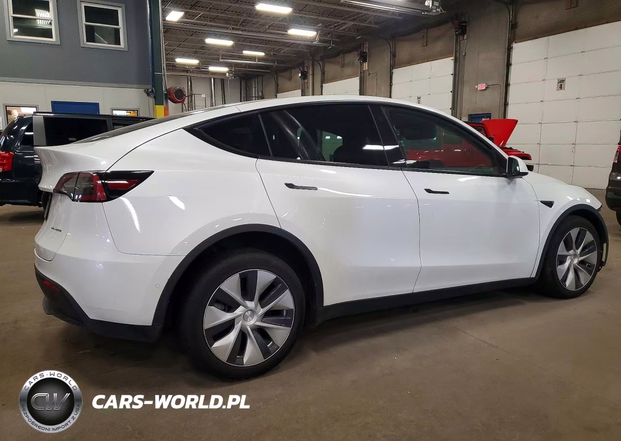 2022 Tesla Model Y VIN:7SAYGAEE0NF516511 - 3