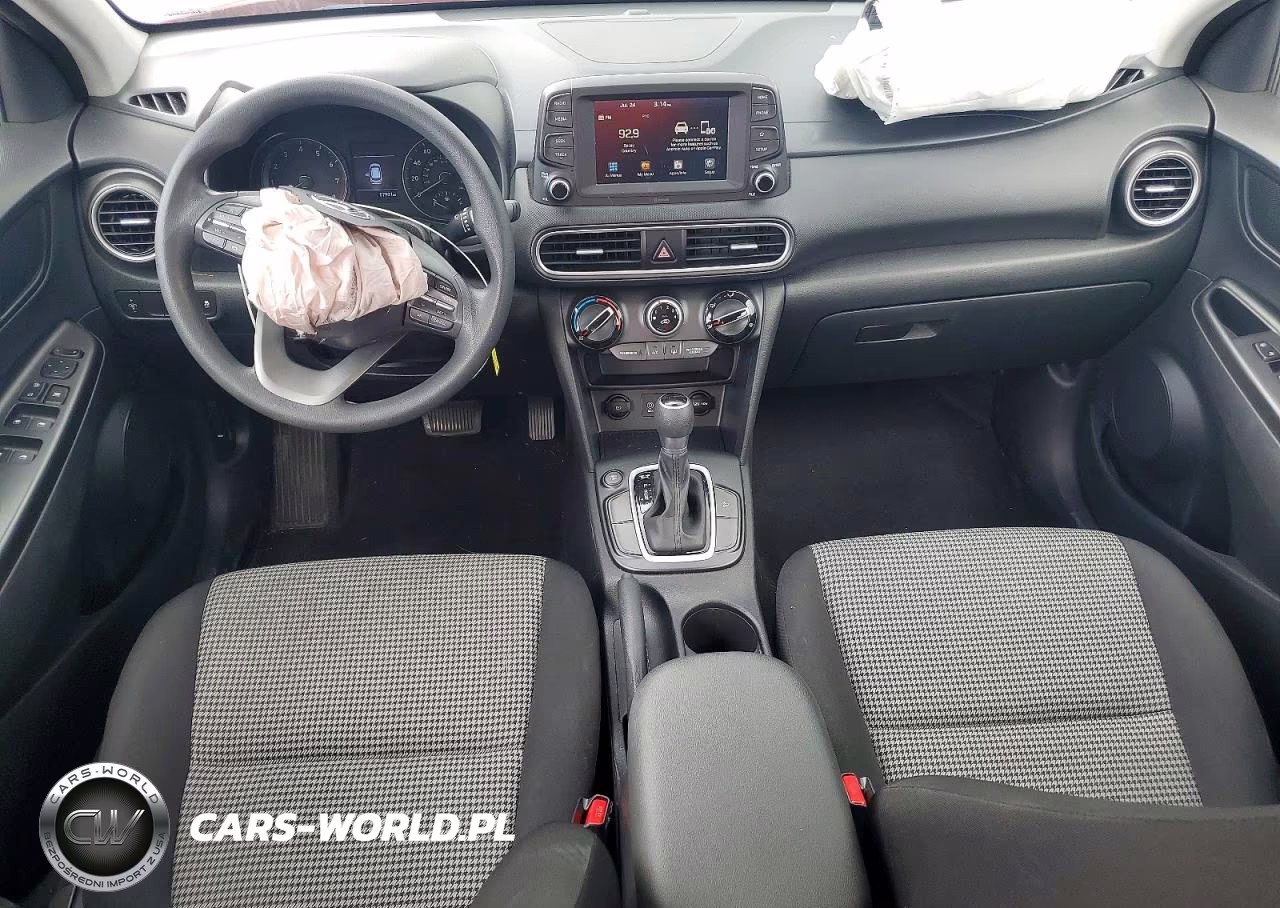 2020 Hyundai Kona Se VIN:KM8K12AAXLU428837 - 8