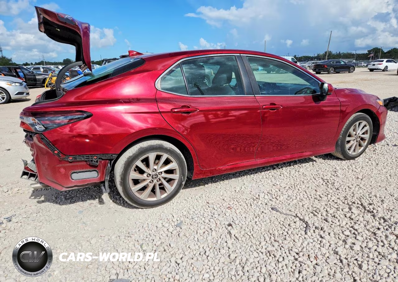 2021 Toyota Camry Le VIN:4T1C11AK1MU446409 - 3