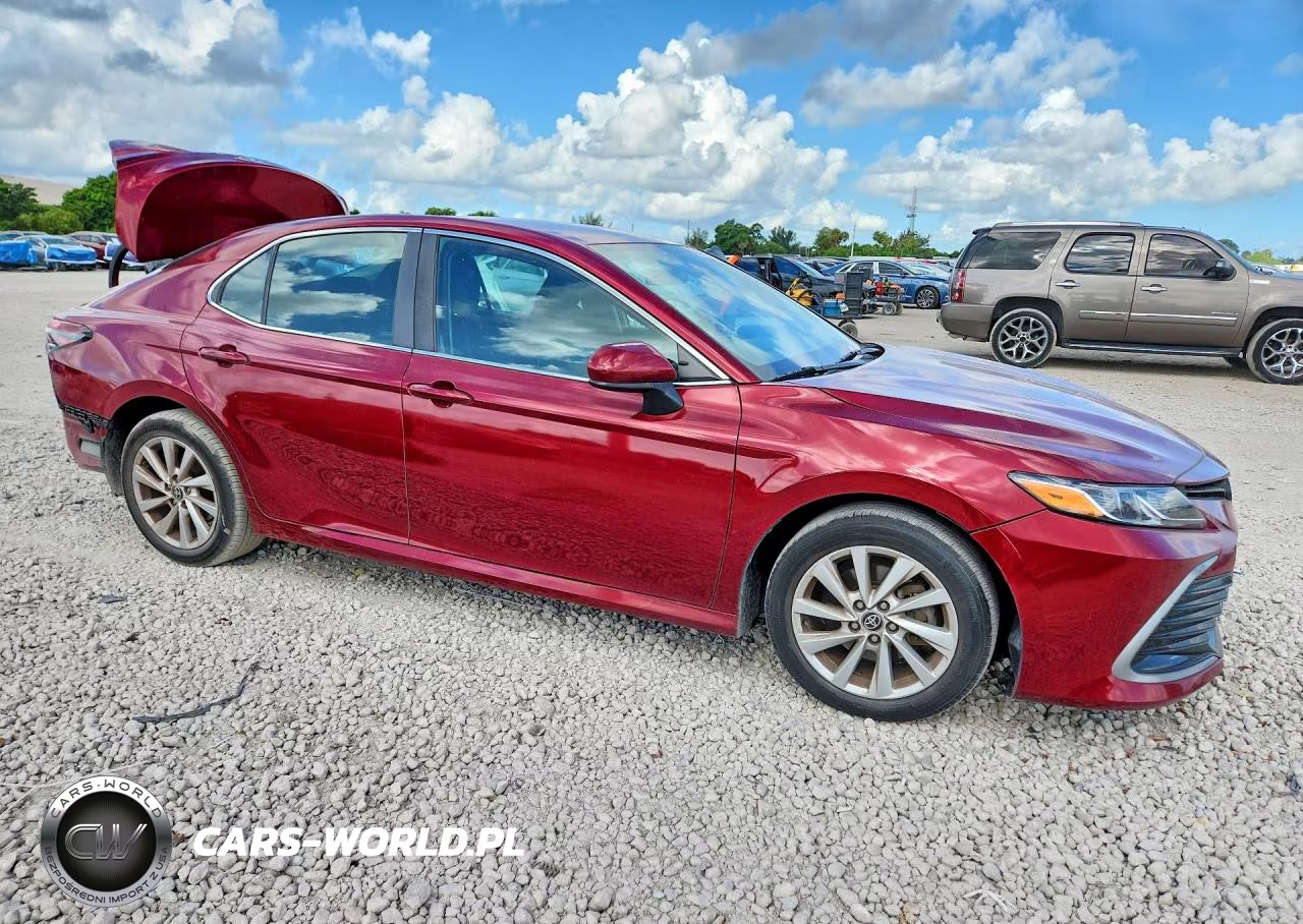 2021 Toyota Camry Le VIN:4T1C11AK1MU446409 - 4