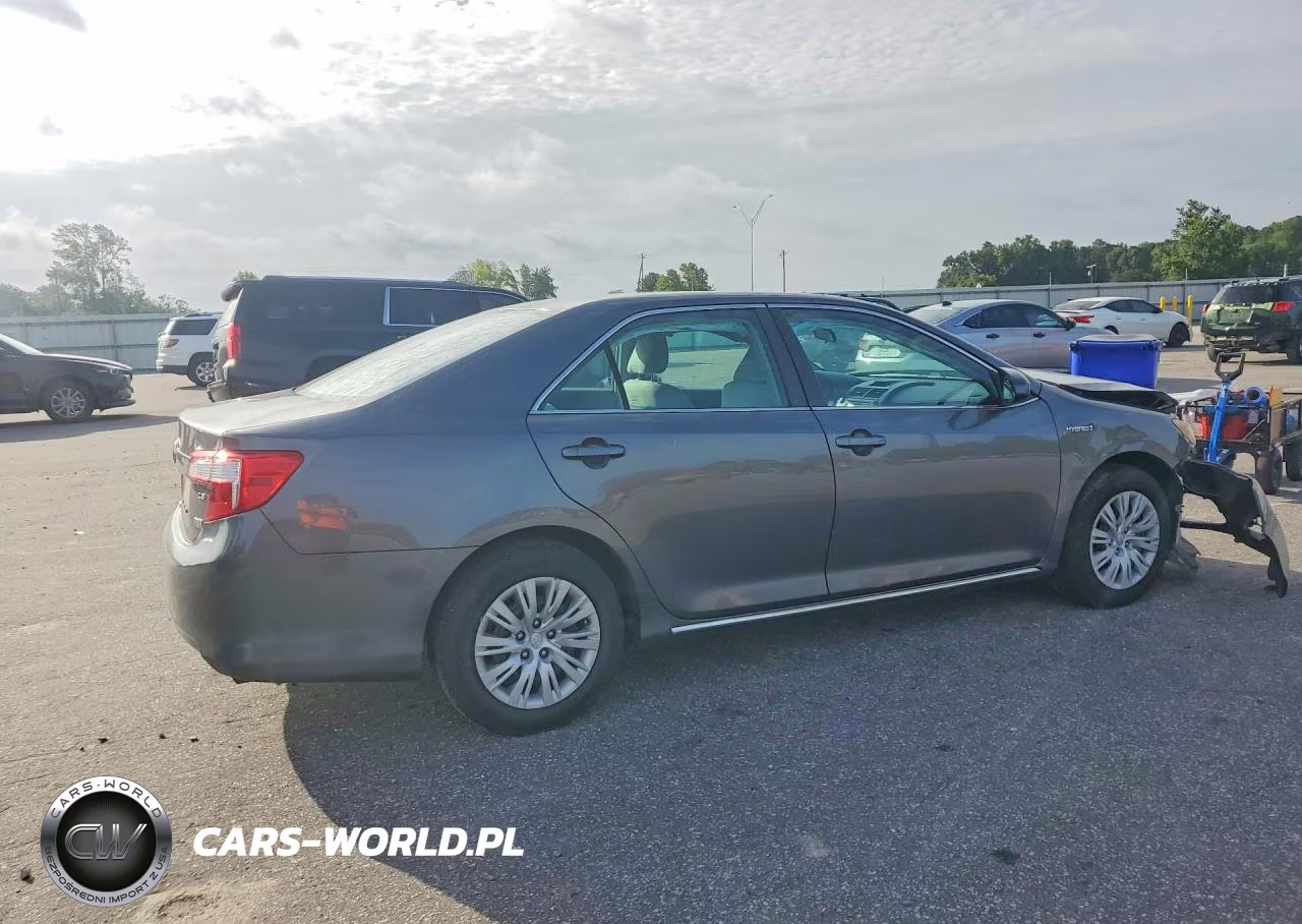2013 Toyota Camry Hybrid Le VIN:4T1BD1FKXDU087850 - 3