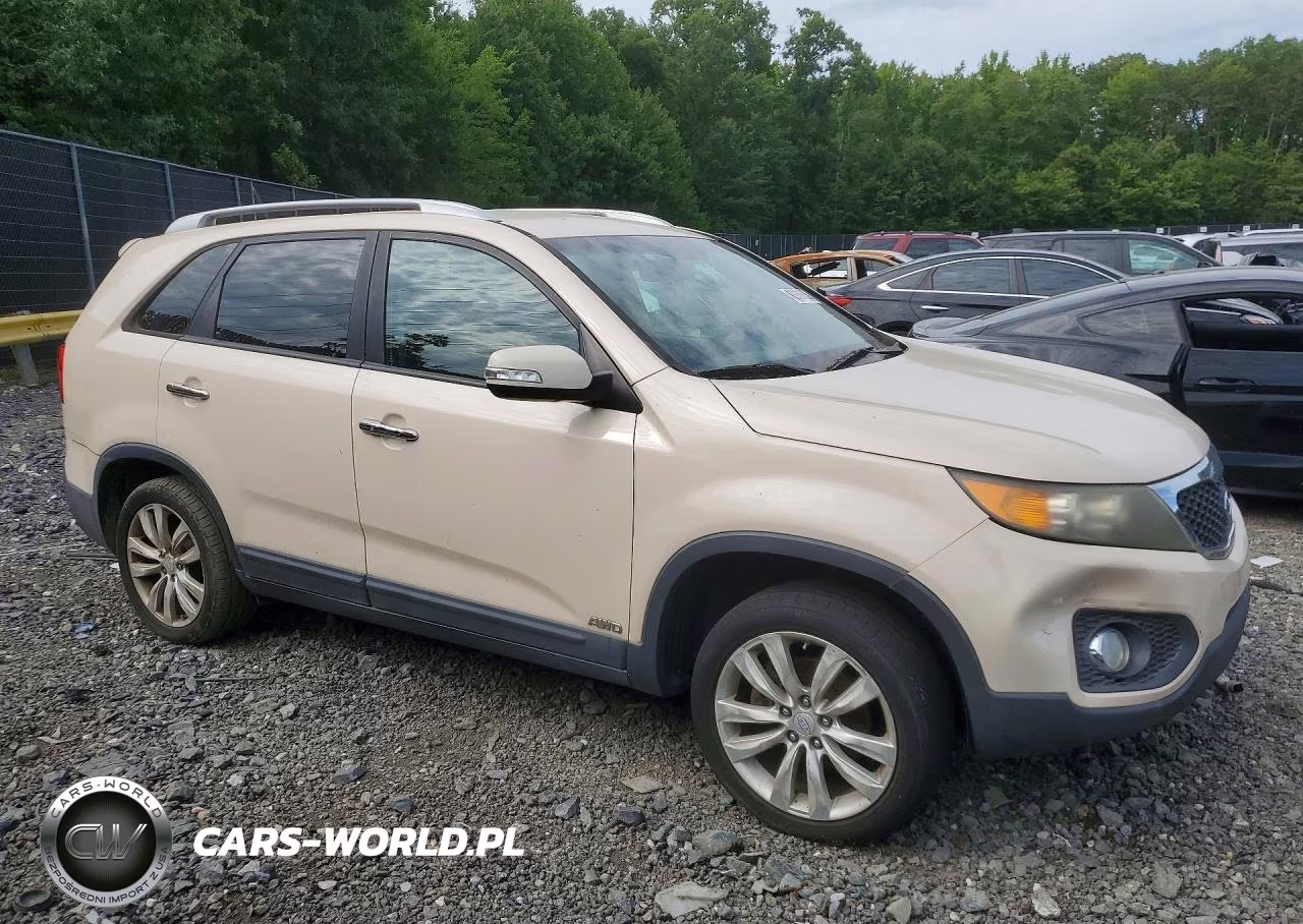 2011 Kia Sorento Ex VIN:5XYKUCA16BG136717 - 4
