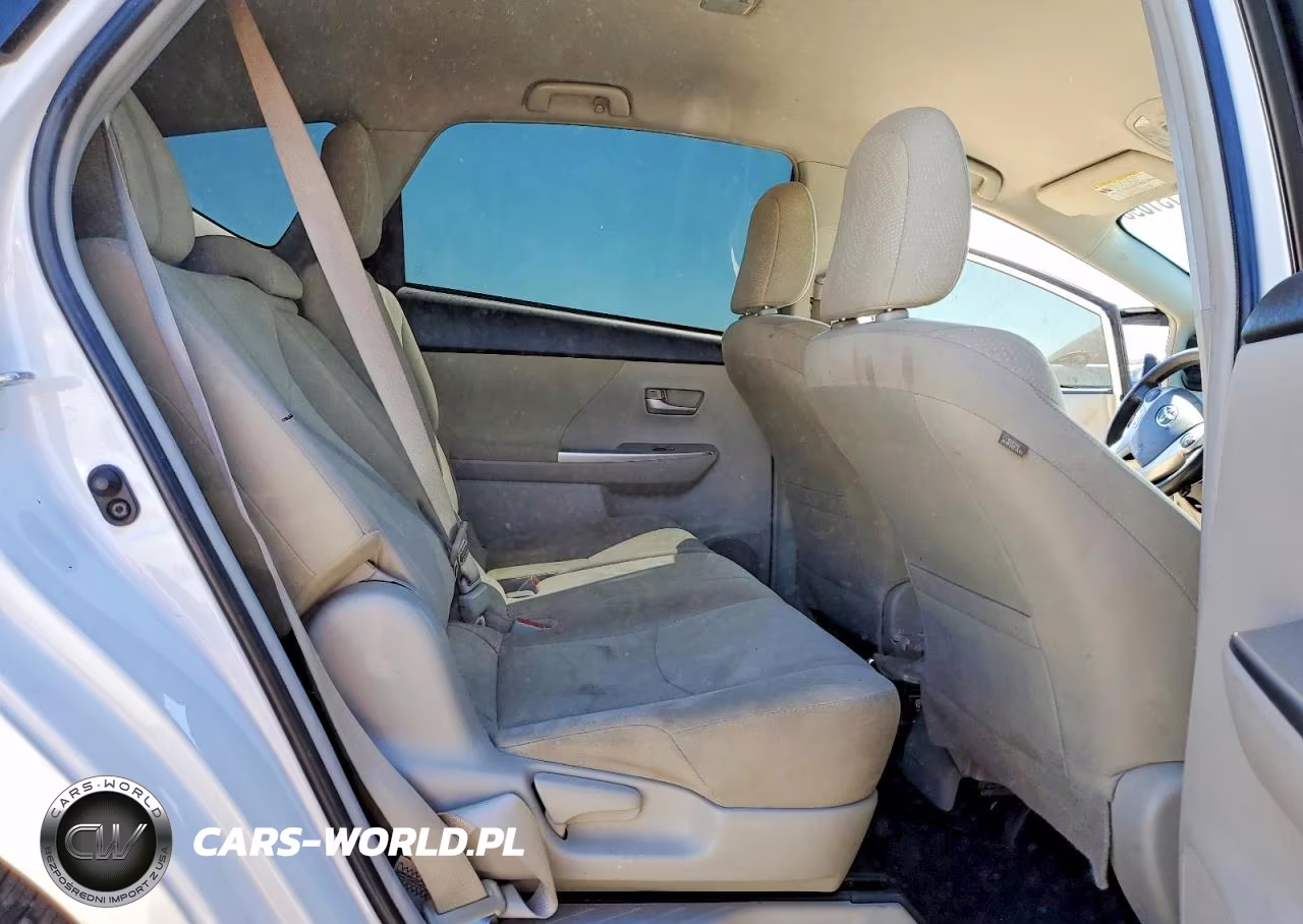 2013 Toyota Prius V Three VIN:JTDZN3EU4D3223314 - 10