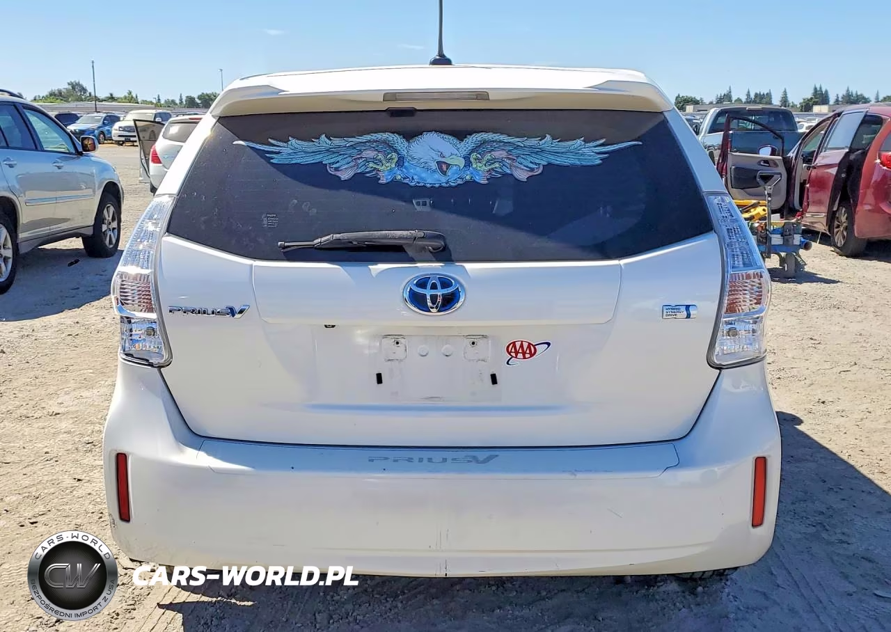 2013 Toyota Prius V Three VIN:JTDZN3EU4D3223314 - 6
