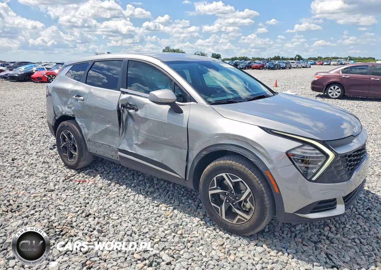 2025 Kia Sportage Lx VIN:KNDPUCDF6S7390373 - 4