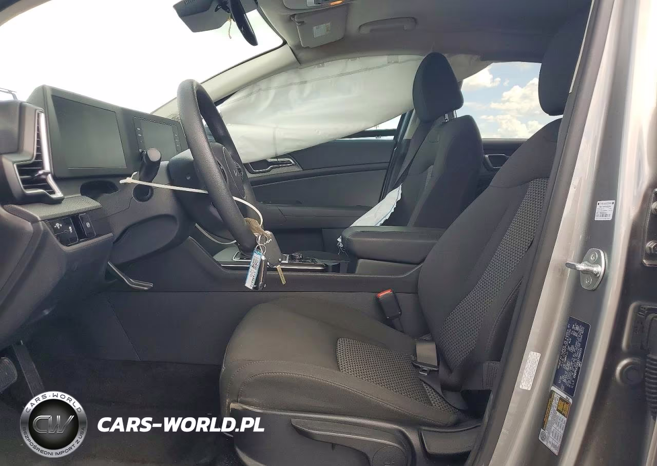 2025 Kia Sportage Lx VIN:KNDPUCDF6S7390373 - 7