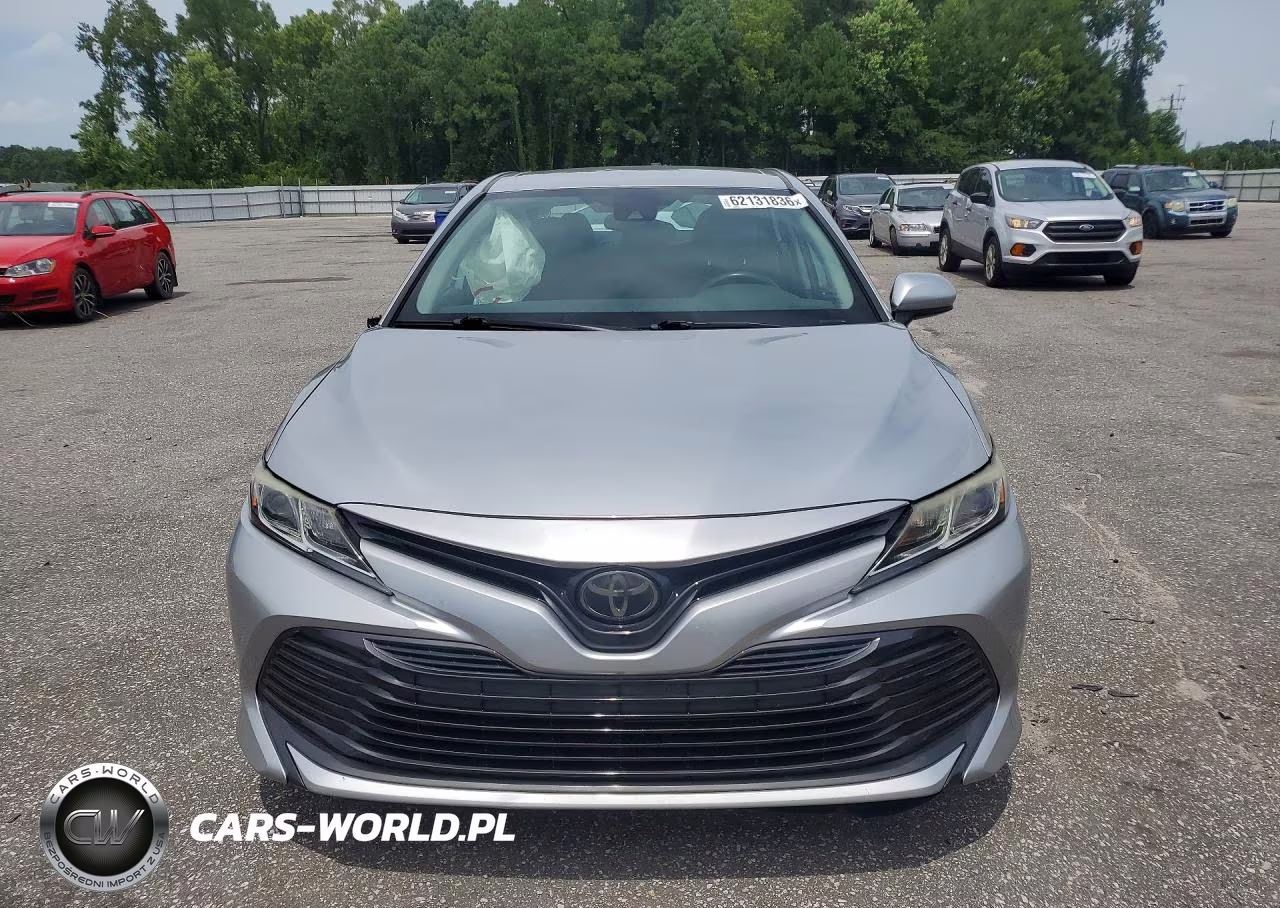 2019 Toyota Camry Le VIN:4T1B11HK5KU778416 - 5