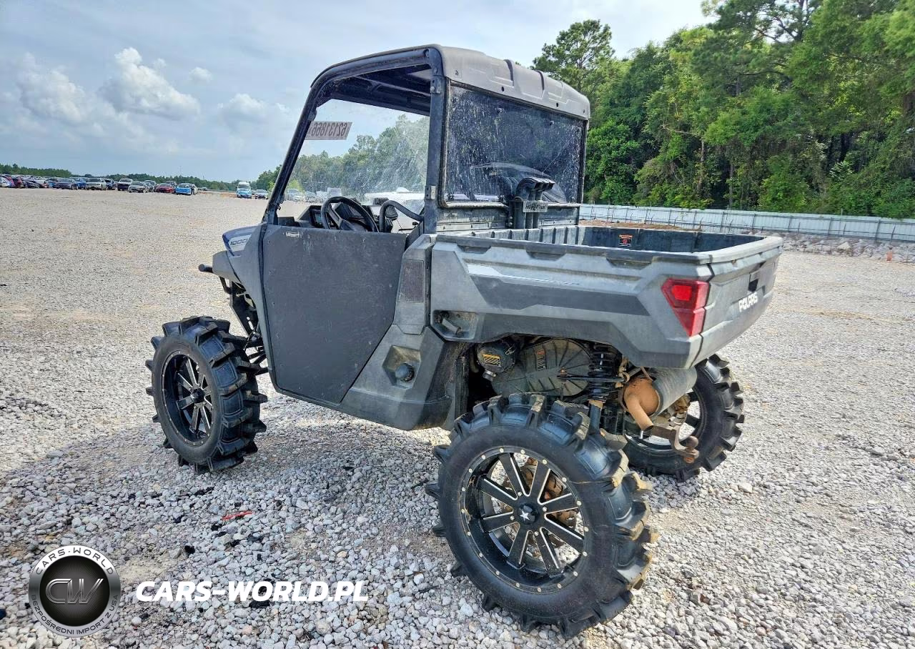 2023 Polaris Ranger 1000 Utility Vehicle VIN:4XATAE992P8026031 - 3