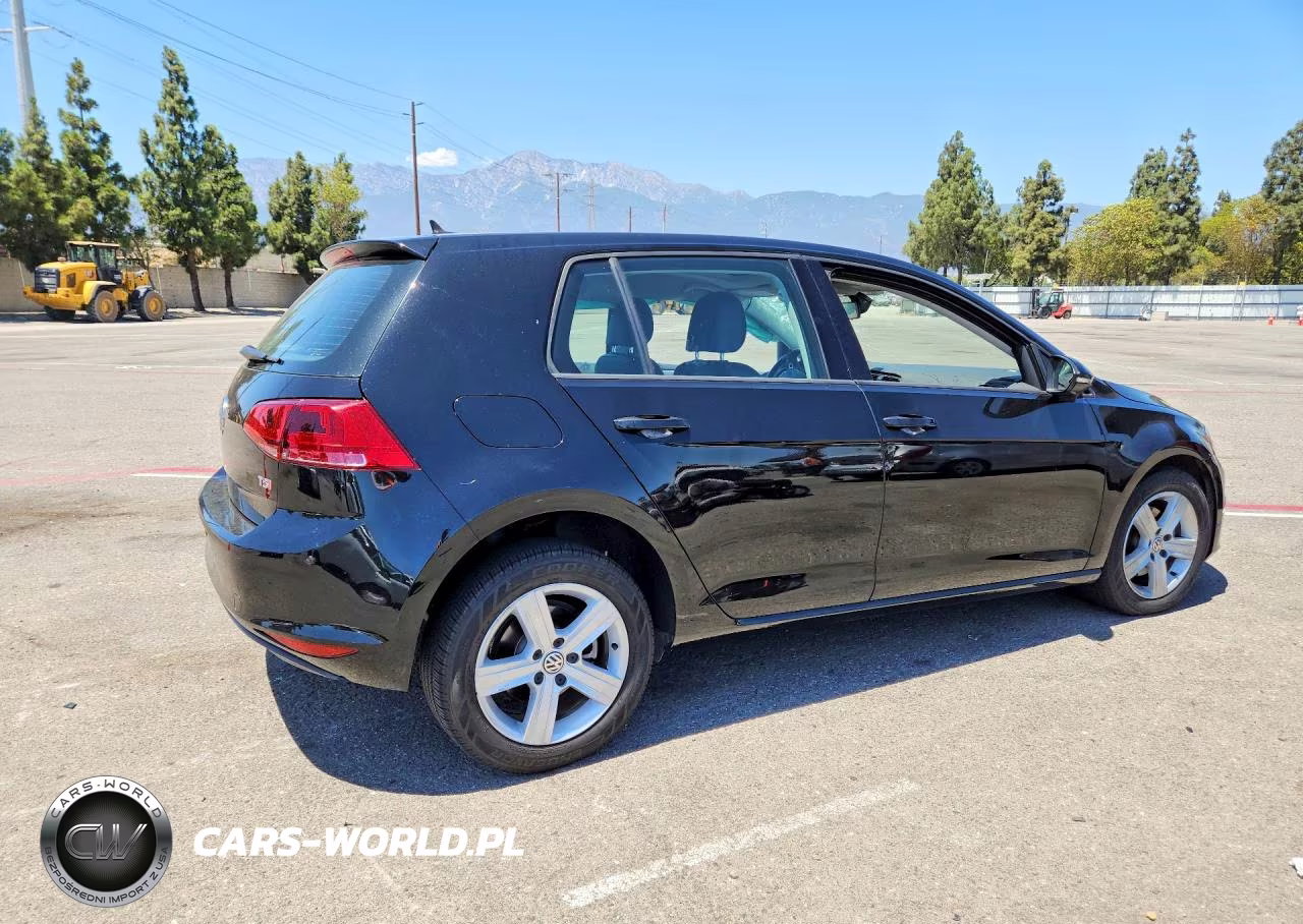 2017 Volkswagen Golf S VIN:3VW217AUXHM035084 - 3