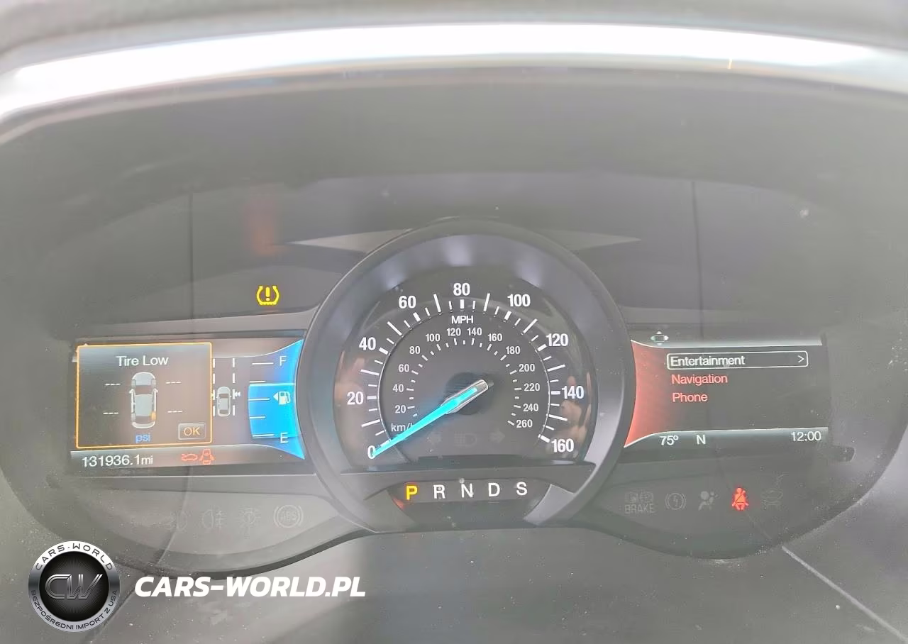 2018 Ford Edge Titanium VIN:2FMPK3K88JBC30572 - 9