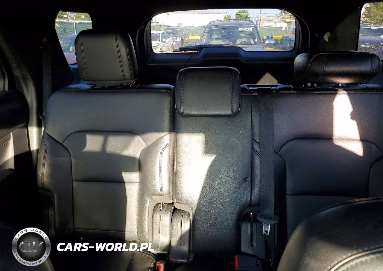 2018 Ford Explorer Xlt VIN:1FM5K8D80JGB65372 - 10