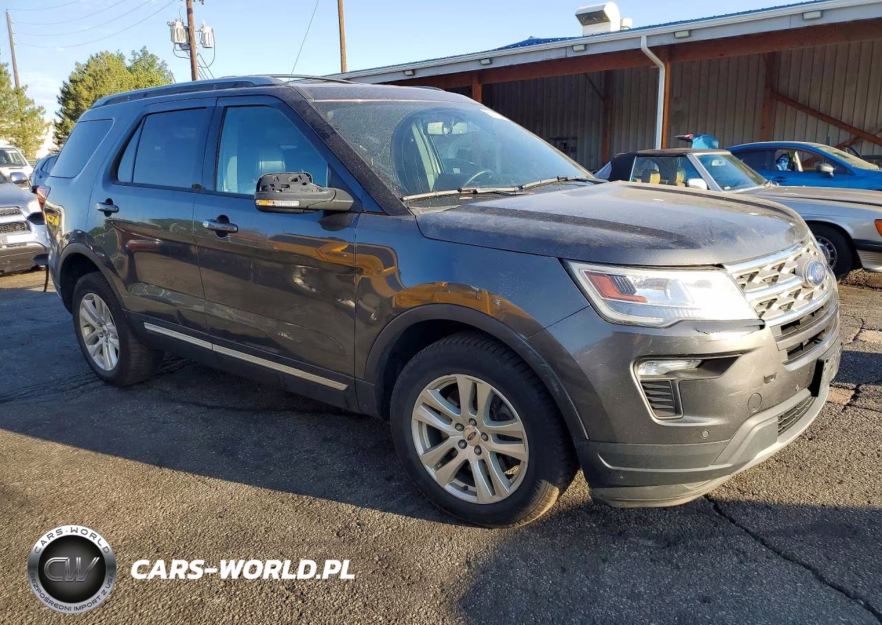 2018 Ford Explorer Xlt VIN:1FM5K8D80JGB65372 - 4