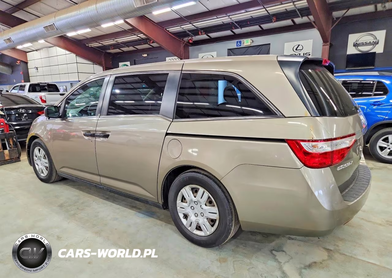 2012 Honda Odyssey Lx VIN:5FNRL5H28CB072717 - 2