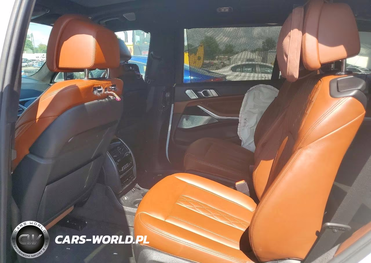 2019 BMW X7 xDrive50I VIN:5UXCX4C59KLS37061 - 11