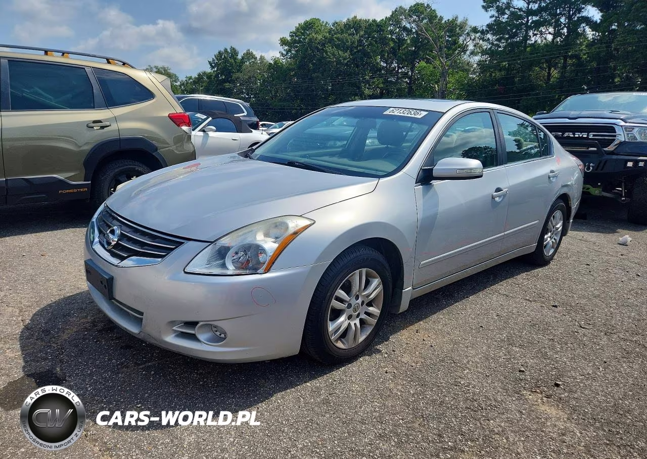 2010 Nissan Altima 2.5 – zdjęcie 1 z 12
